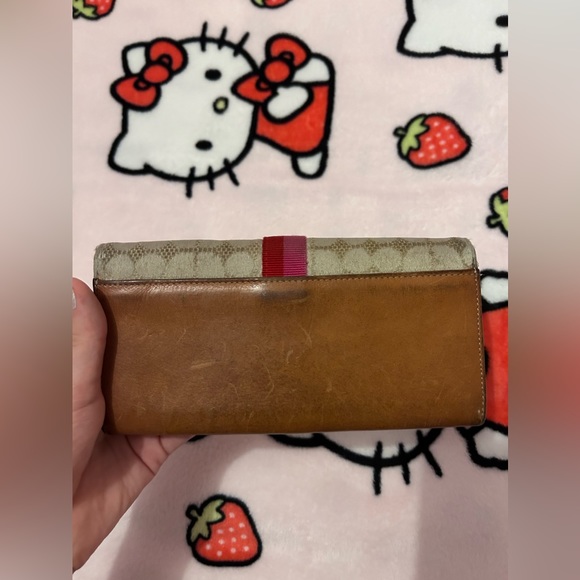 Kate Spade New York Large Wallet! - Picture 5 of 5